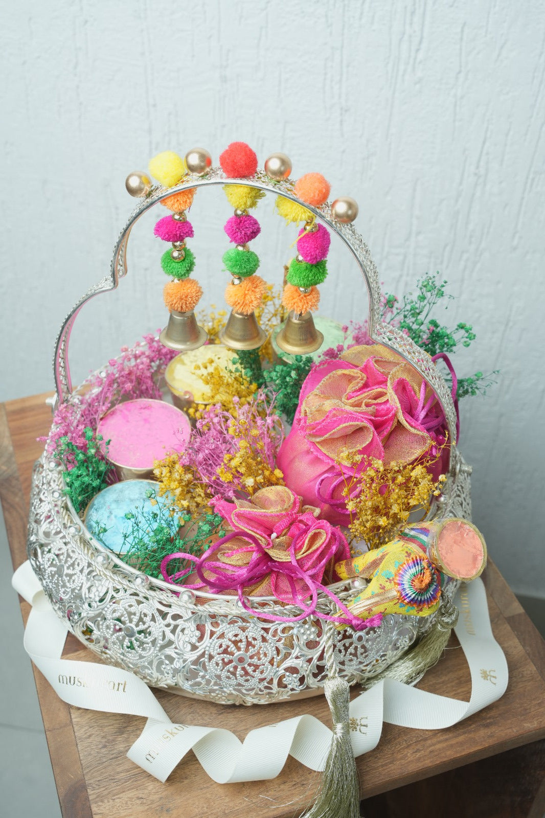 Rang-E-Muskurart Praat - Unique Holi Gift